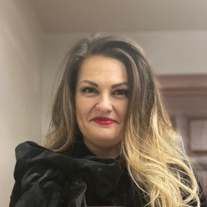 Meet your Posher, Meredith